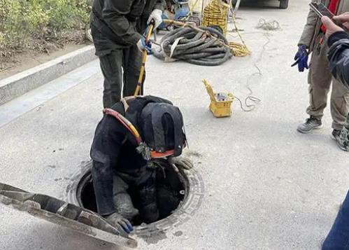 望都抽化粪池公司分享管道气囊封堵的原理。