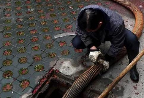 望都高压清洗管道公司分享下为什么要高压清洗板换